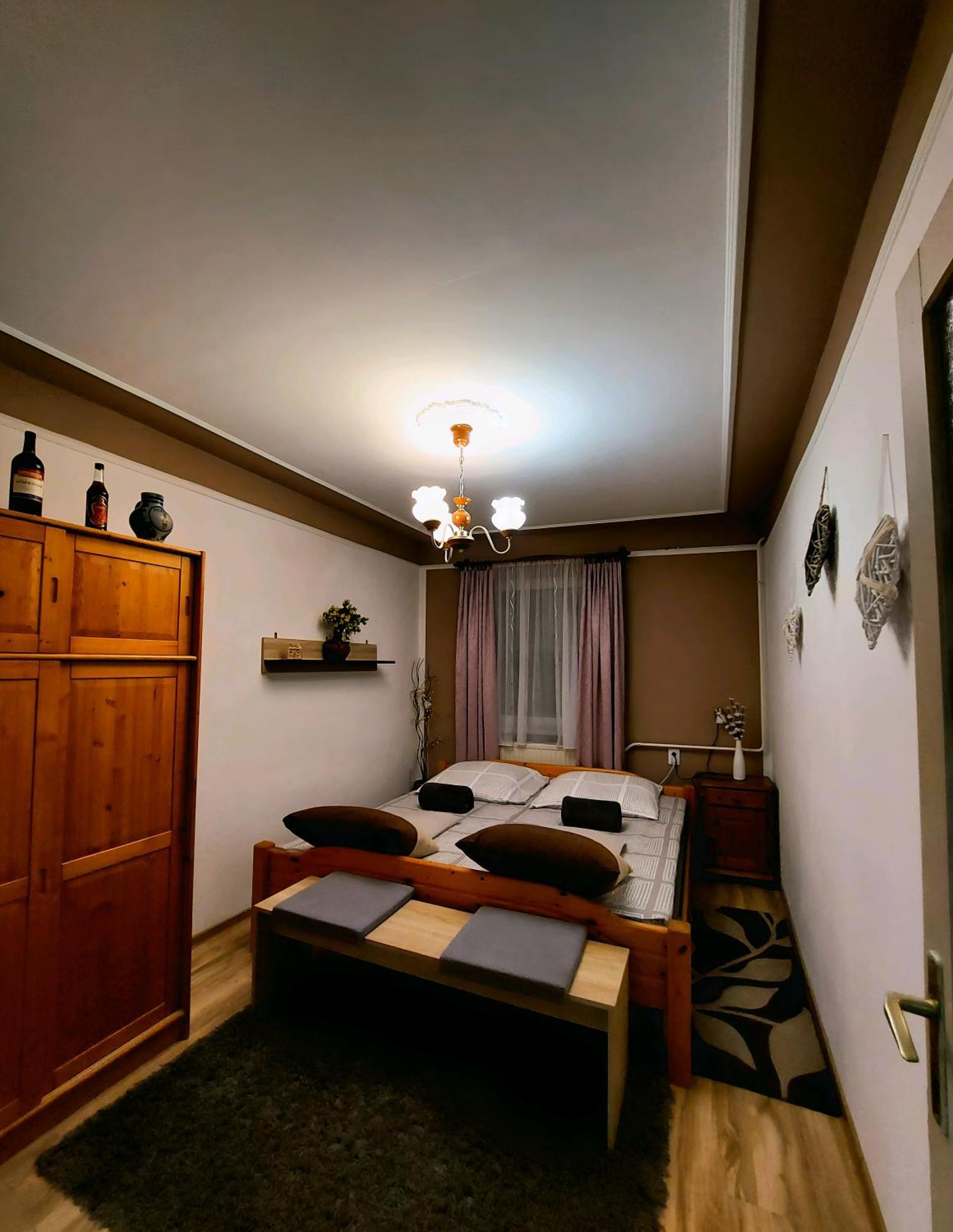 Kata Vendeghaz Apartment Sátoraljaújhely Екстериор снимка