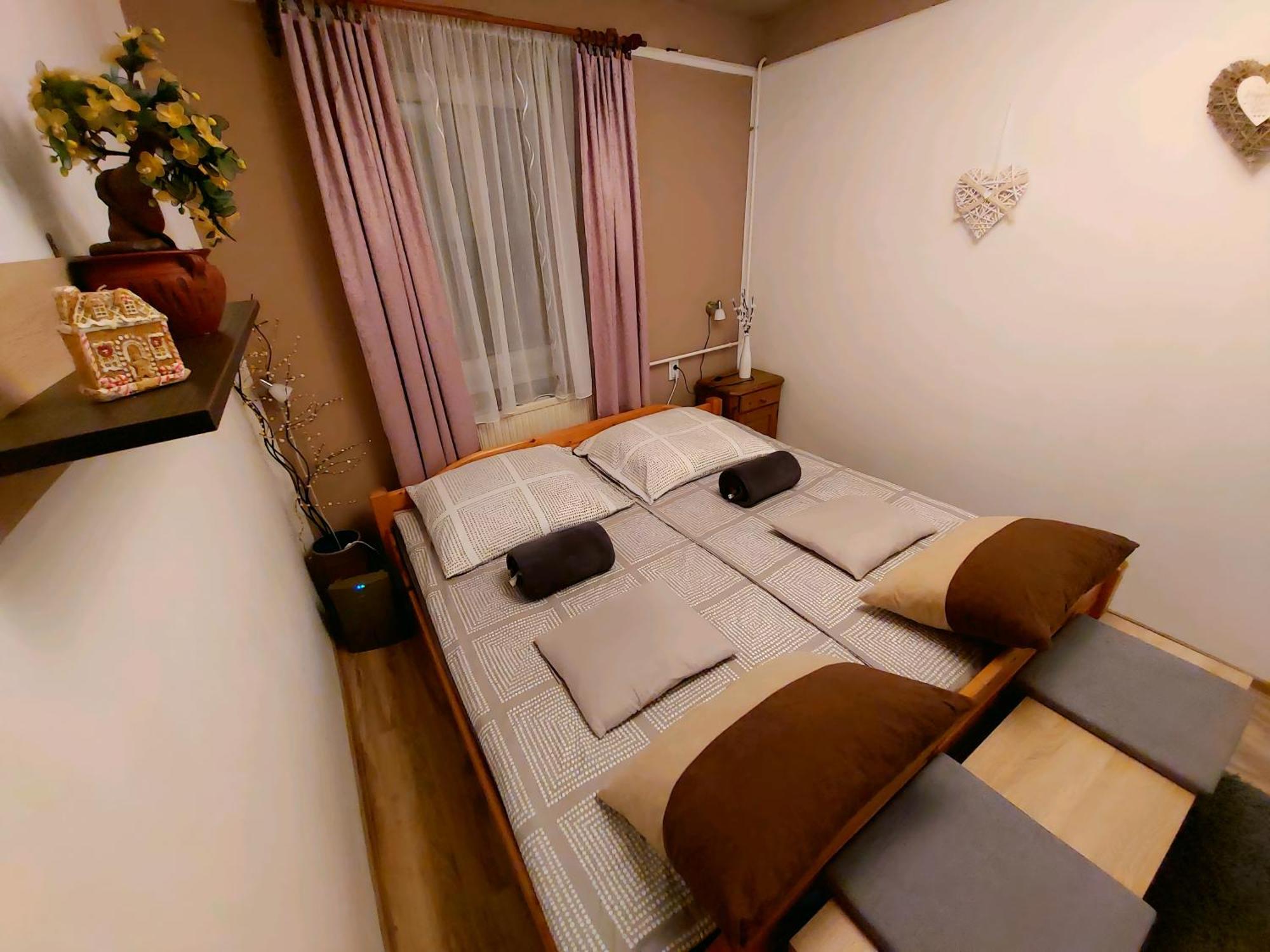 Kata Vendeghaz Apartment Sátoraljaújhely Екстериор снимка